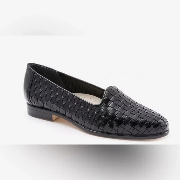 Trotter Liz Black Woven Pattern Slip-ons Women’s size 8N New In Box - Picture 3 of 10